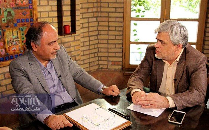 ابوطالبی: حذف پست ریاست‌جمهوری به نظام صدمه می‌زند