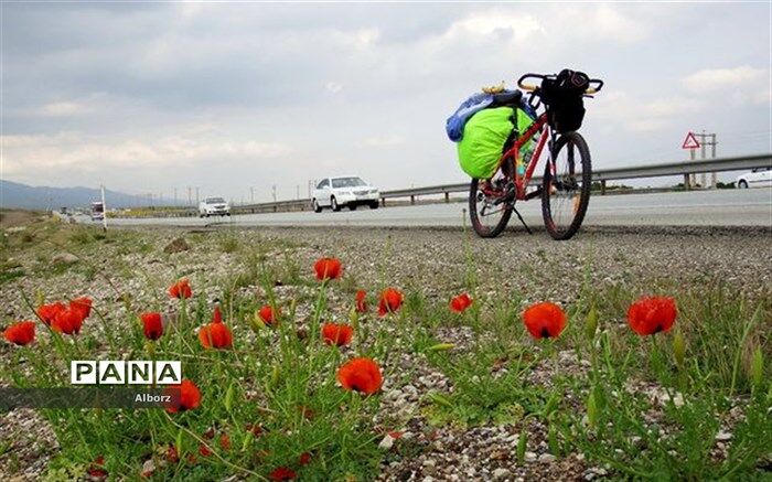 دوچرخه سواران البرزی پیشگام طرح پاکداشت طبیعت