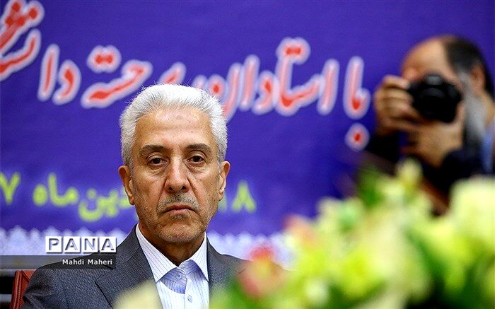 واکنش وزیر علوم به صدور احکام قضایی برای شماری از دانشجویان