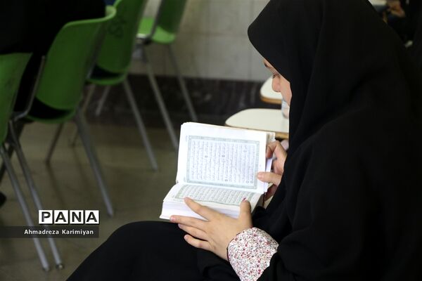 آغازسی و نهمین دوره از مسابقات دانش‌آموزی قرآنء عترت و نماز استان فارس