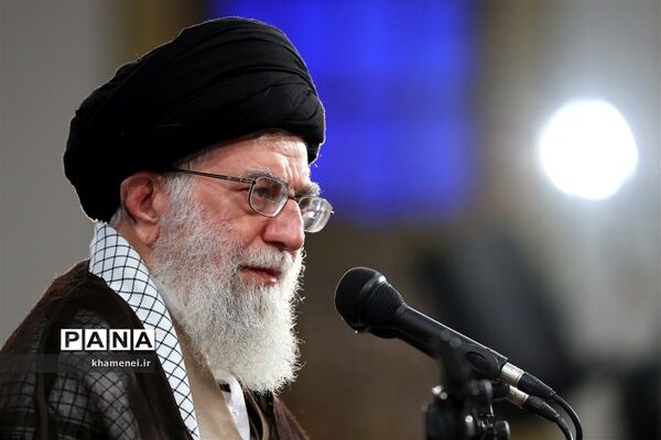 دیدار رئیس و نمایندگان مجلس شورای اسلامی با مقام معظم رهبری