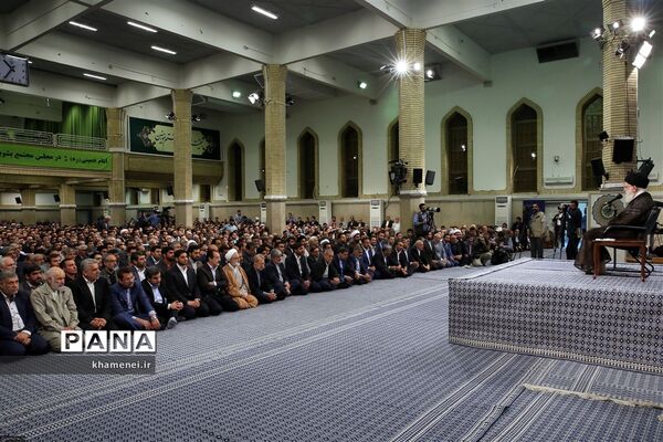دیدار رئیس و نمایندگان مجلس شورای اسلامی با مقام معظم رهبری
