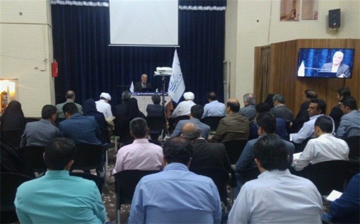 پنجمین نشست شب یزد با موضوع«بن مایه‌های اخلاقی حقوق بشر معاصر» برگزار شد
