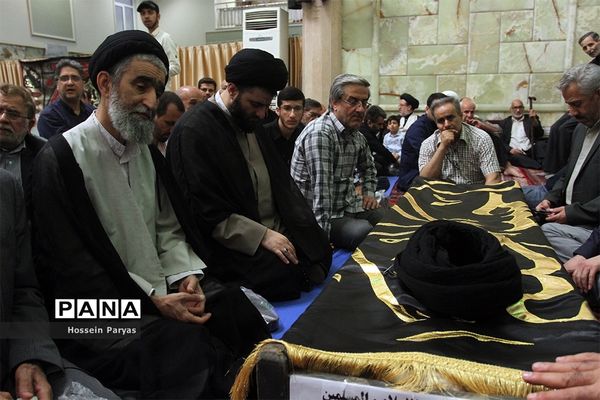 مراسم تشییع مرحوم حجت الاسلام‌سیدعلی اکبرحسینی