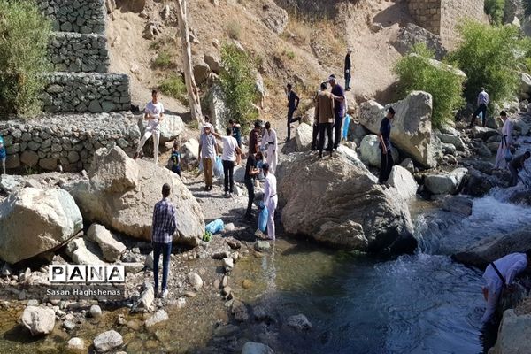 حضور ورزشکاران شهرستان اسلامشهر در طرح پاکسازی رودخانه کن