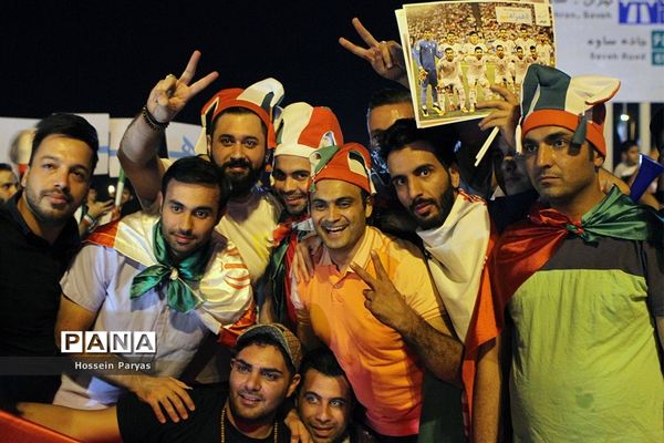 استقبال مردمی از ورود تیم ملی  به ایران