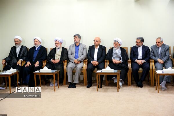 دیدار رئیس و مسئولان قوه قضائیه با رهبر کبیر انقلاب