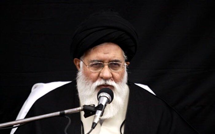 علم‌الهدی : کشور در بحران اقتصادی نیست؛ مفسدان کودتای اقتصادی کرده‌اند