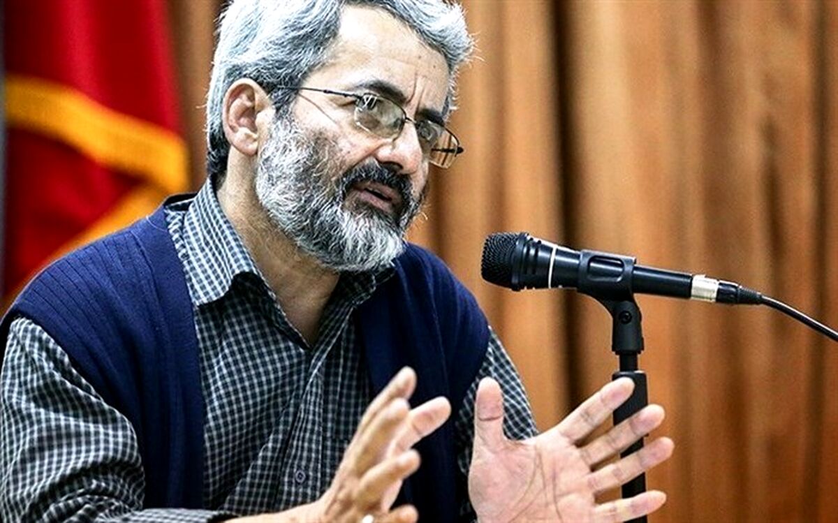 سلیمی نمین: باید از دولت حمایت کنیم