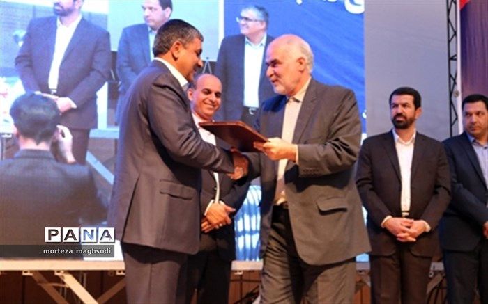 مراسم تکریم و معارفه مدیر کل آموزش وپرورش استان کرمان