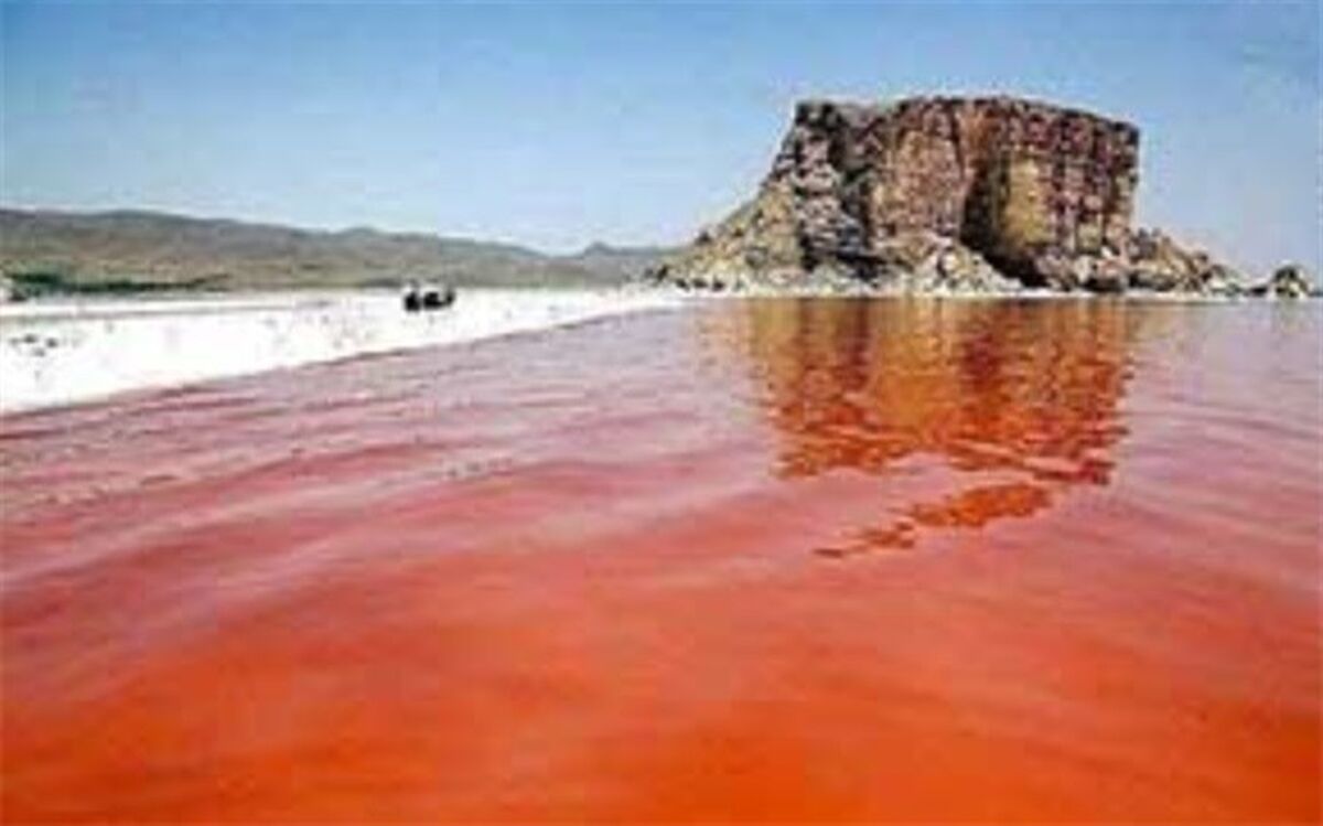 انتقال آب از خارج کشور به دریاچه ارومیه منتفی است