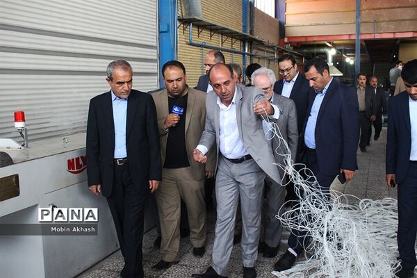 بازدید استاندار آذربایجان شرقی از واحد های تولیدی و صنعتی شهرک سلیمی