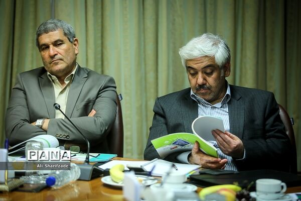 جلسه هیأت امنای سازمان دانش آموزی با حضور وزیر آموزش و پرورش