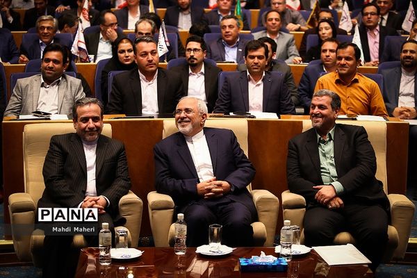 نهمین جشنواره تجلیل و تکریم از کارآفرینان و مدیران اشتغالزای کشور