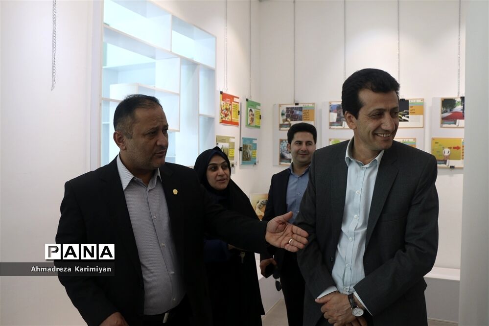 افتتاحیه نمایشگاه  مبارزه با مواد مخدر و رفتارهای پرخطر
