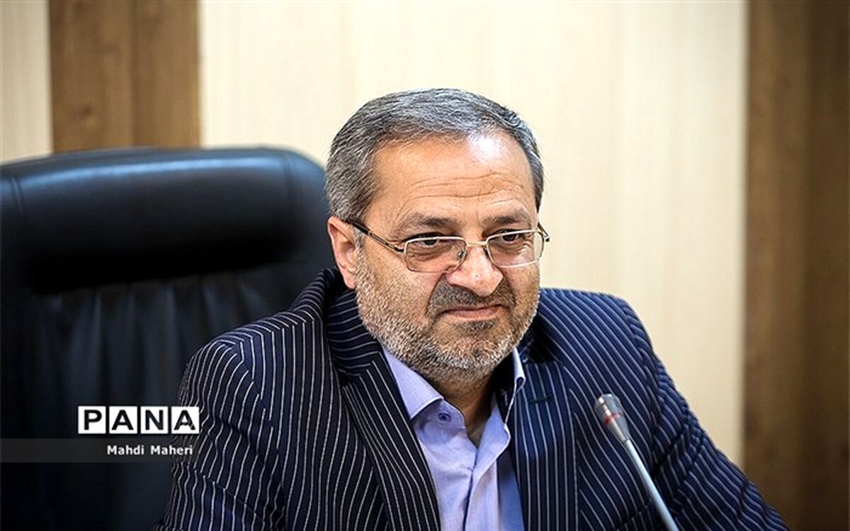 کاظمی: فعالیت‌های تیمی و گروهی بهترین بستر برای تربیت دانش‌آموزان است