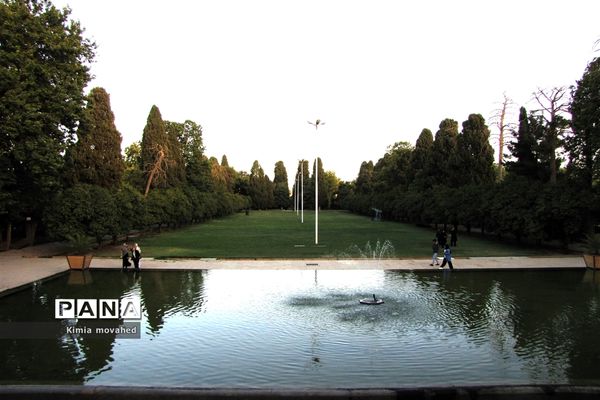 گلشن  قاجار