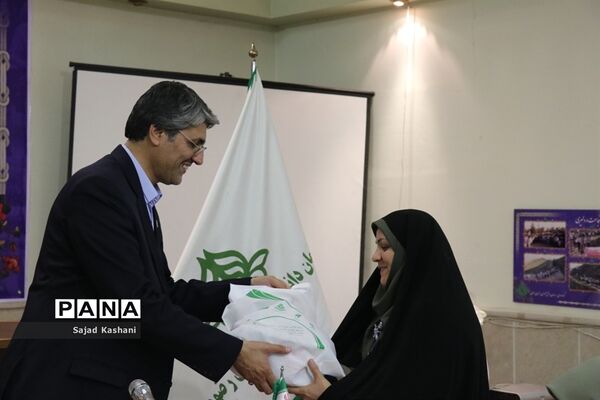 نشست هم اندیشی مدرسان تشکیلات پیشتازان سازمان دانش آموزی خراسان رضوی(1)