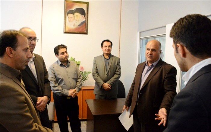 میز خدمت اداره کل آموزش و پرورش استان فعالیت خود را آغاز کرد