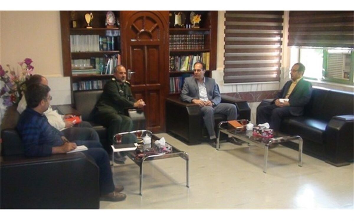 نشست مشترک مدیرکل آموزش و پرورش ایلام با مدیرکل حفظ آثار و نشر ارزشهای دفاع مقدس