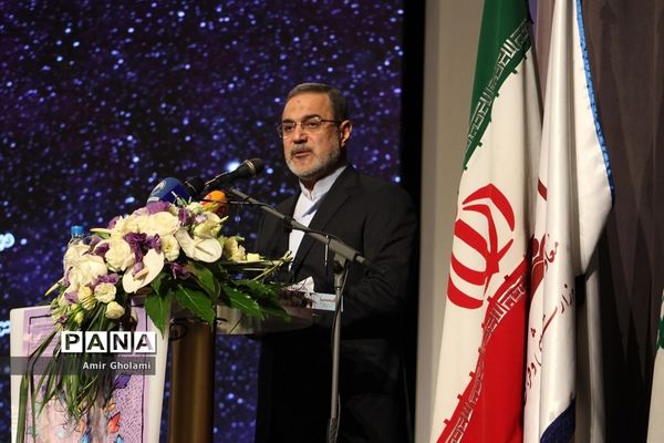 مراسم اختتامیه کنگره ملی پرسش مهر هجدهم