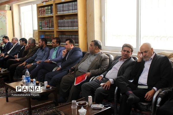 دیدار مدیران استان با نماینده ولی فقیه در استان سمنان