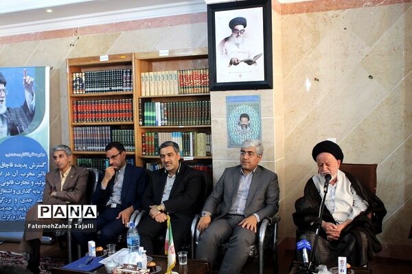 دیدار مدیران استان با نماینده ولی فقیه در استان سمنان