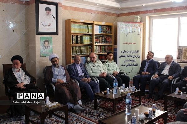 دیدار مدیران استان با نماینده ولی فقیه در استان سمنان
