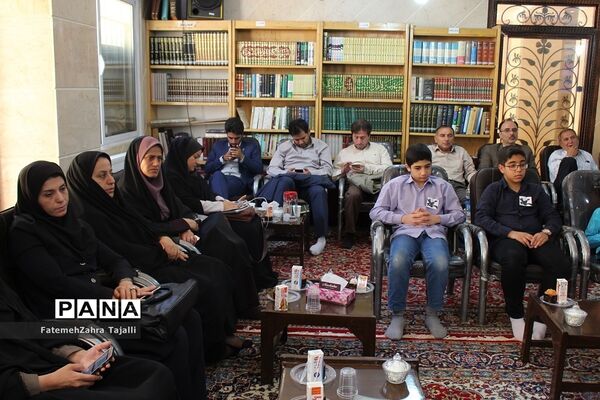 دیدار مدیران استان با نماینده ولی فقیه در استان سمنان
