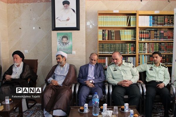 دیدار مدیران استان با نماینده ولی فقیه در استان سمنان