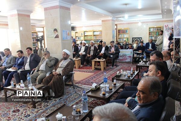 دیدار مدیران استان با نماینده ولی فقیه در استان سمنان