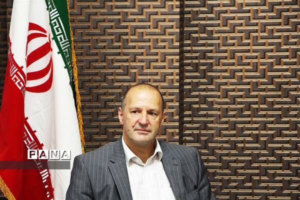دیدار رئیس بنیاد جهانی انرژی با مسئولان شهرداری یزد