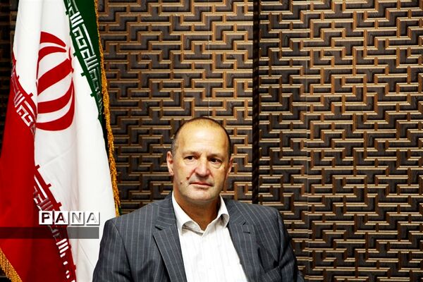 دیدار رئیس بنیاد جهانی انرژی با مسئولان شهرداری یزد