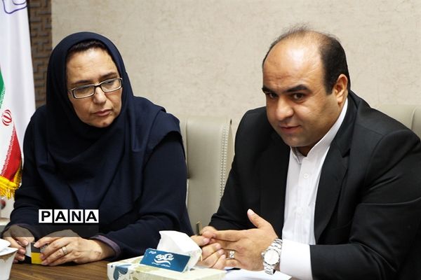 دیدار رئیس بنیاد جهانی انرژی با مسئولان شهرداری یزد