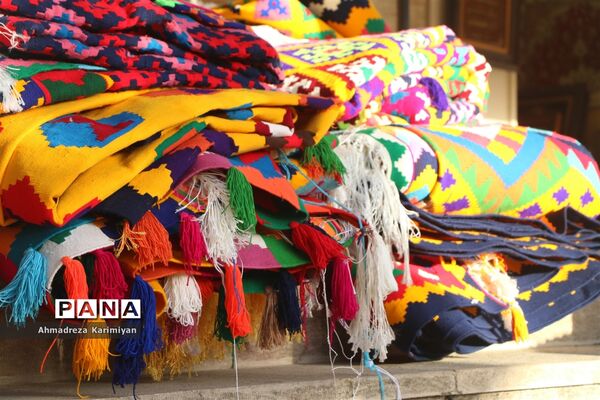 دالان‌های هزار توی بازار وکیل