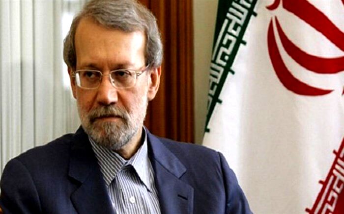 لاریجانی: دولت برای رفع مشکل بیمه خبرنگاران لایحه دهد