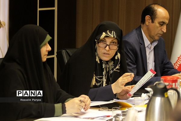 نشست هم‌اندیشی مسئولان سازمان دانش‌آموزی و جمعی از نمایندگان مجلس