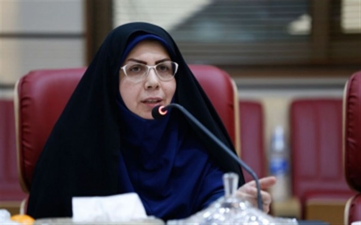 مدیرکل دفتر بانوان و خانواده استانداری قزوین: زنان و دختران روستاهای قزوین مورد حمایت قرار می‌گیرند