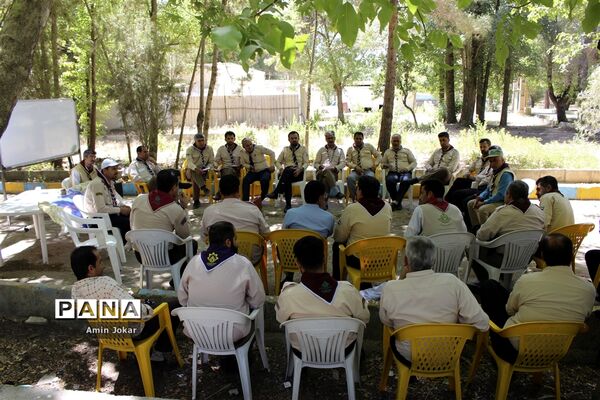 نشست عمومی دبیران مجامع سازمان دانش آموزی فارس