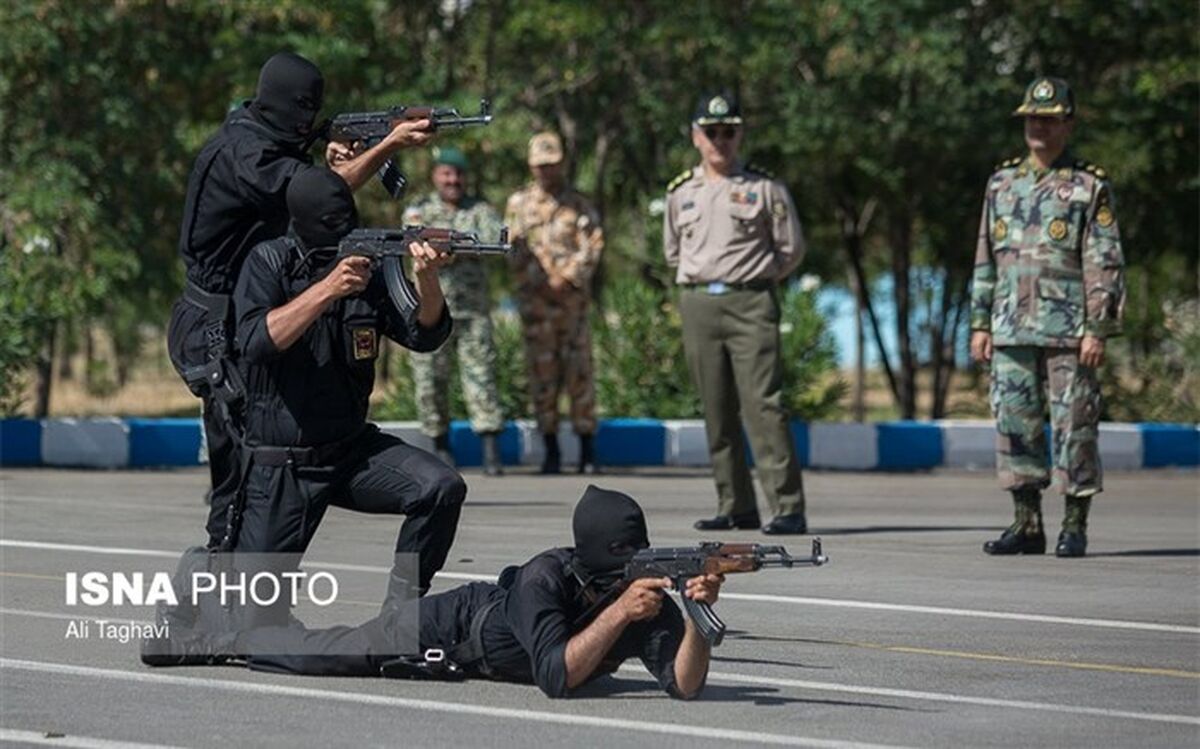 تصاویر/ بازدید افسران چینی از تیپ ۶۵ نیروهای ویژه ارتش ایران