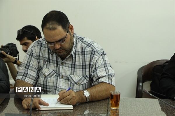 نشست خبری دومین رویداد فرهنگی کتاب سال یزد برگزار شد