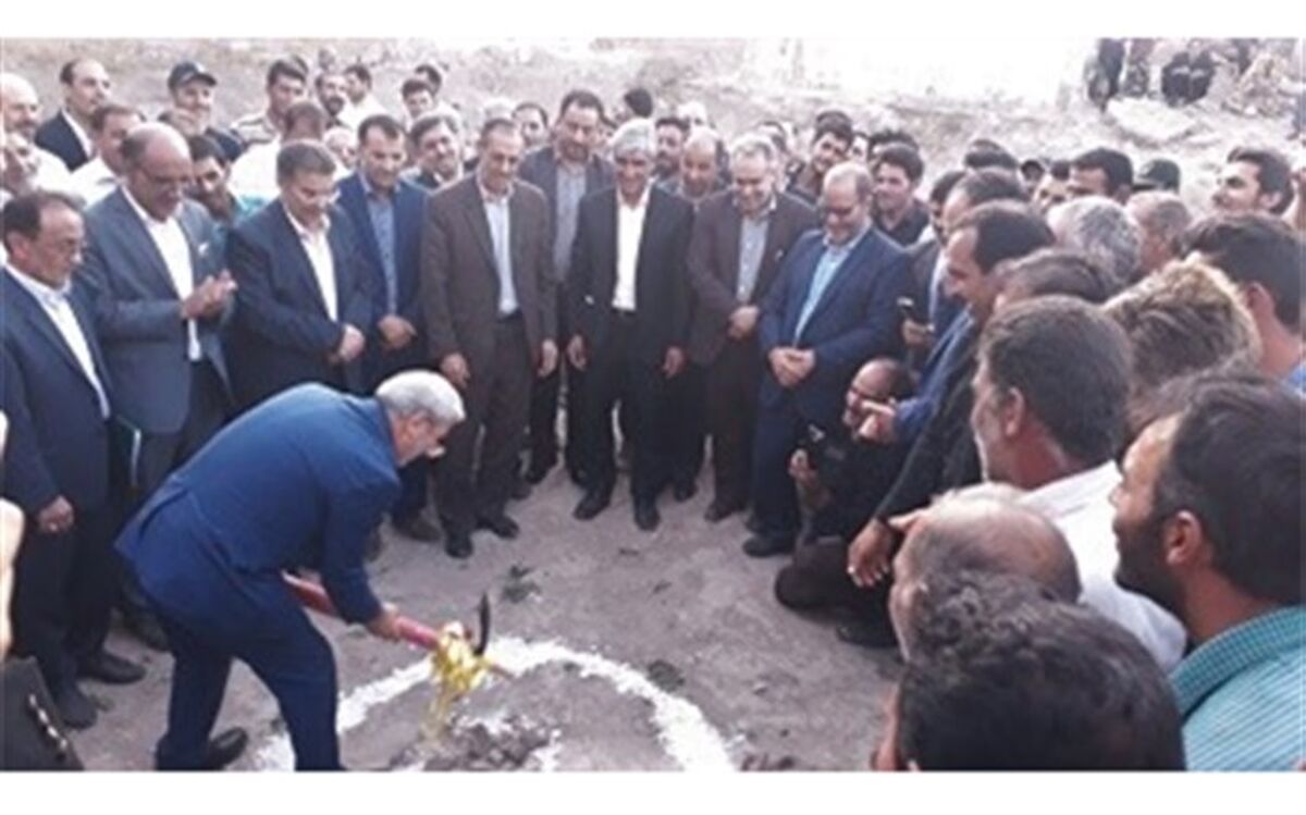 کلنگ زنی دو مدرسه روستایی در مراغه توسط بنیاد برکت