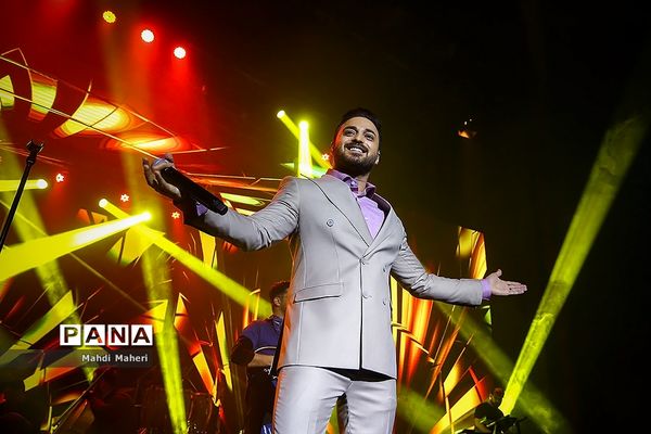 کنسرت بابک جهانبخش