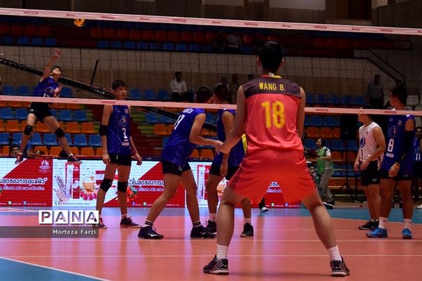 رقابت های قهرمانی والیبال نوجوانان آسیا در تبریز؛چین- تایلند