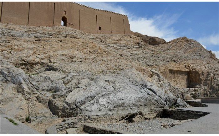 وعده نامحقق مسئولان مترو برای بازگرداندن آب به چشمه علی