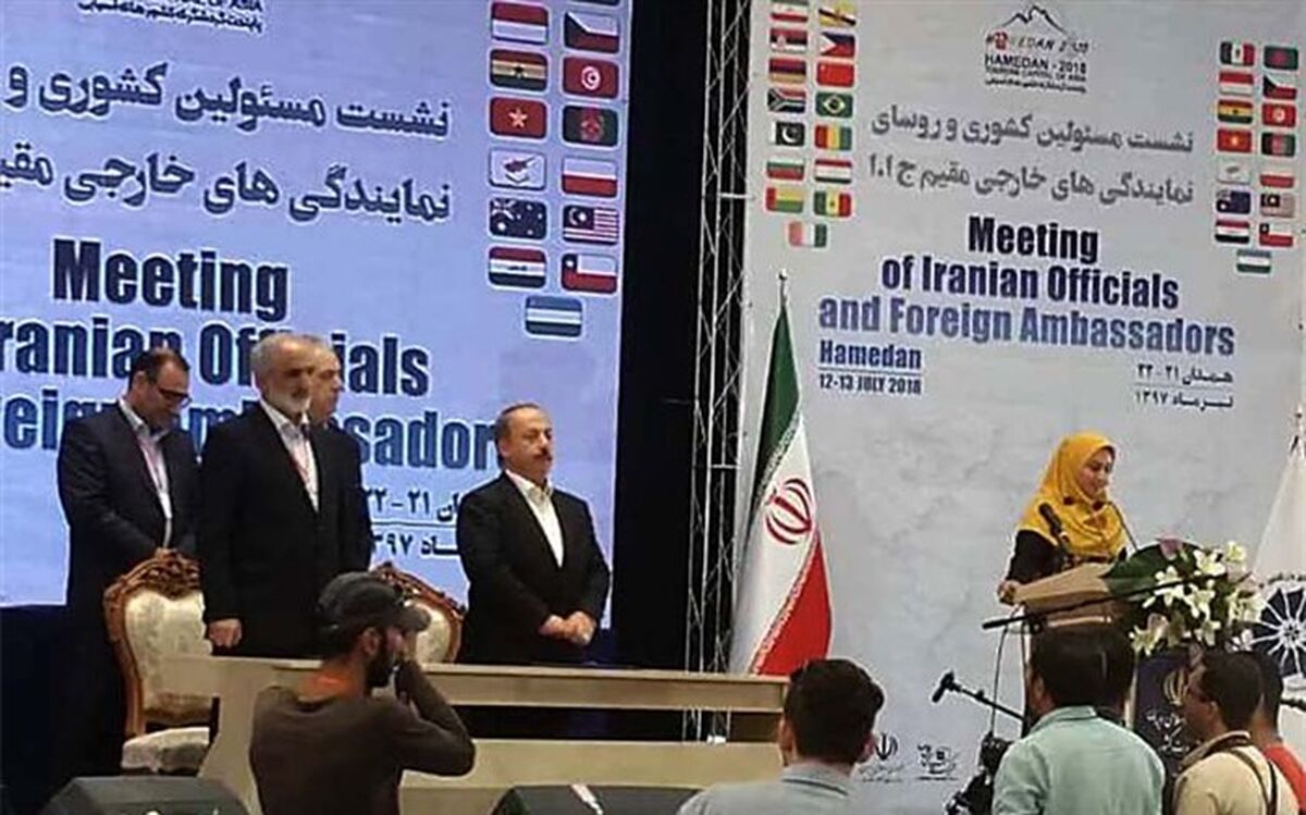 همدان دارای پتانسیل های بزرگ گردشگری و فرهنگی  است