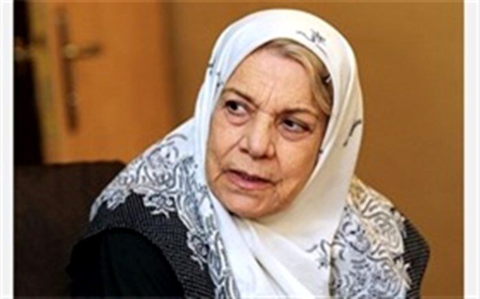 خون‌ریزی معده بازیگر زن کهنه‌کار