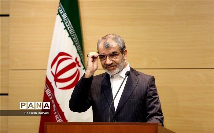 کدخدایی: نظر مجمع تشخیص درباره عضویت اقلیت‌های مذهبی در شورای شهر صائب است