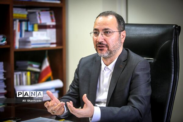 نشست خبری معاون وزیر کشور درباره آسیب های اجتماعی