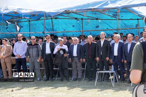 تجلیل از نفرات برتر مسابقات  بین المللی پاراگلایدر سیلوانا در آذربایجان غربی